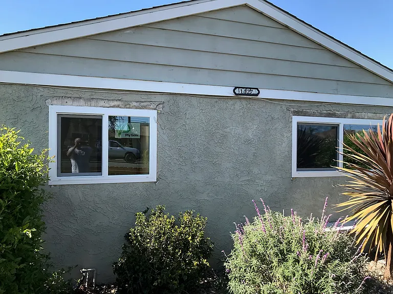 1127 E Donovan Rd — Photo 10
