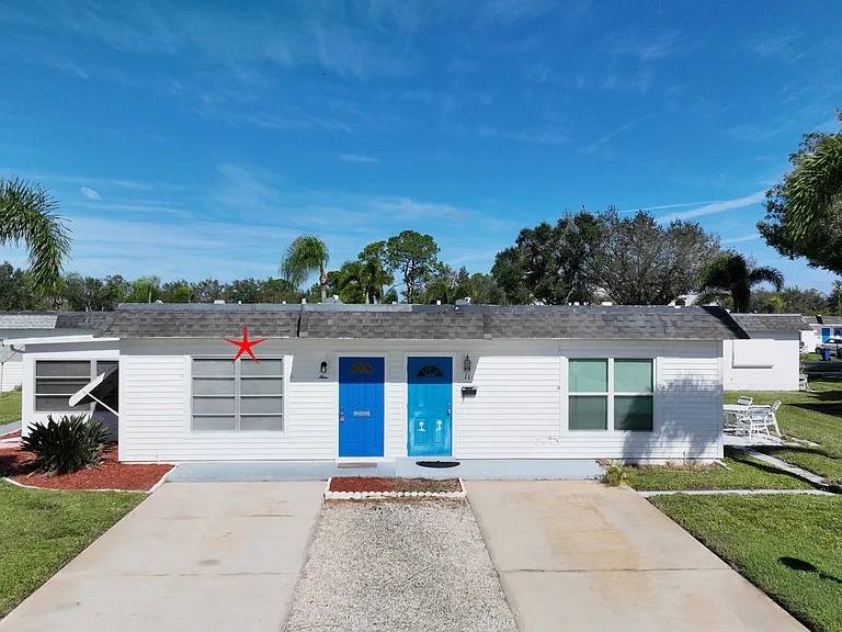 9 Hamlin Ct #1 — Photo 16