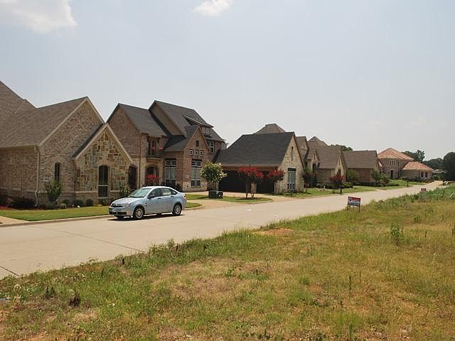 2nd image of 3803 Park Manor Ct