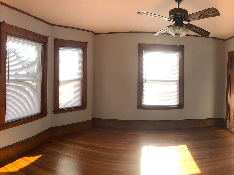 10 Hampden Pl #3