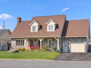 795 Rejane Cres, Hawkesbury, ON K6A 2K7