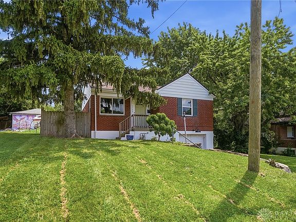 4th image of 1744 Gellenbeck St