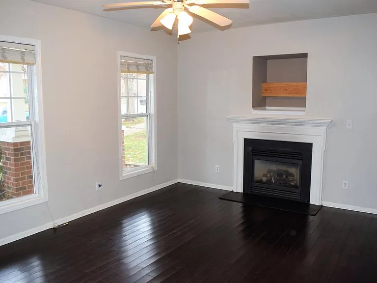21345 Aftonshire Dr — Photo 4