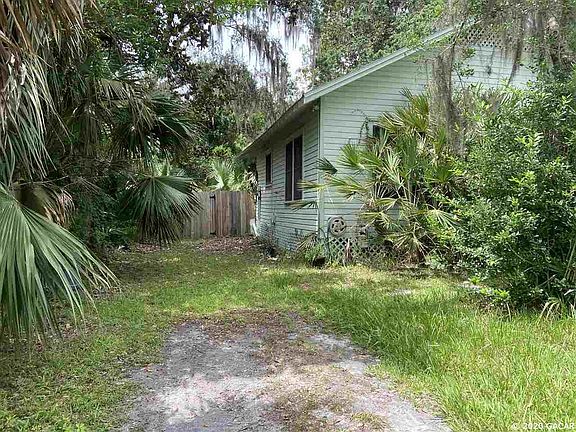 2nd image of 524 SE 4th Ave