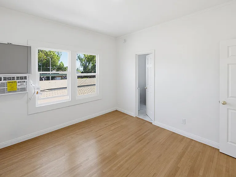 3438 McKinley Ave #5 — Photo 13