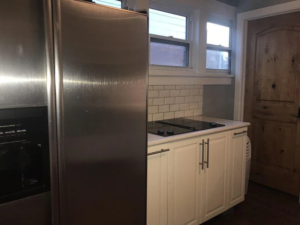 1453 Syracuse St — Photo 2