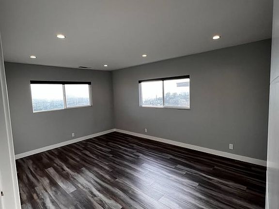 Bedroom (from entry)