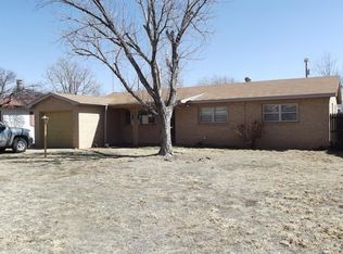 704 Zephyr St, Plainview, TX 79072