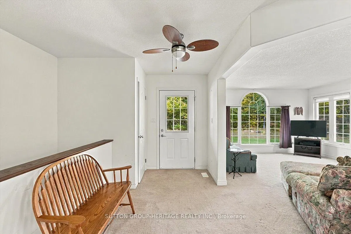 3 bed, $3,400 — Photo 2