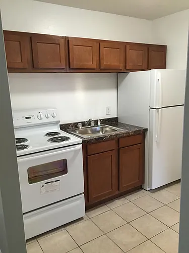 1303 Cove Ave Photo 1