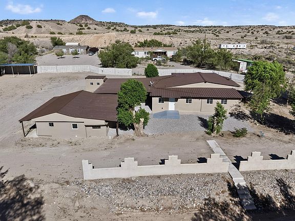 3rd image of 8 Los Sandovales