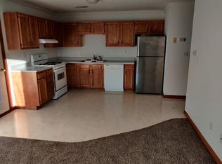 103 E Little St #C, Athens, IL 62613