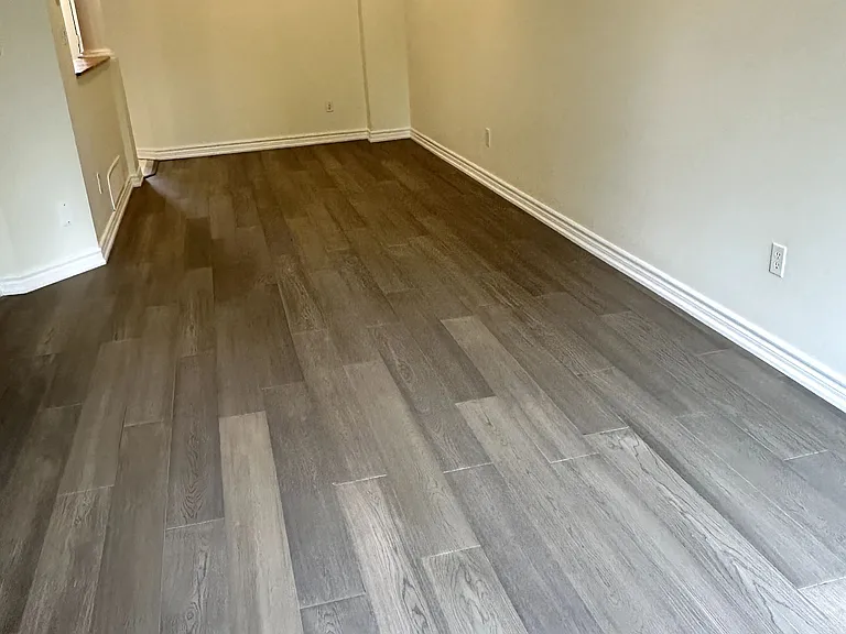 5535 Lawrence Ave E — Photo 18