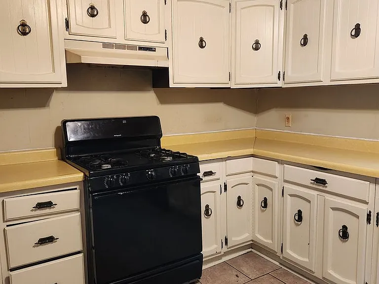 239 West Dr — Photo 9