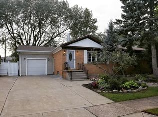70 Dania Dr, Cheektowaga, NY 14225