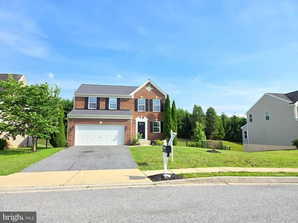 725 Lower Field Cir, Westminster, MD 21158