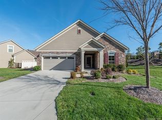 1002 Quincy Hollow Dr, Matthews, NC 28104