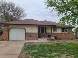 1413 E Ellsworth Ave, Salina, KS 67401