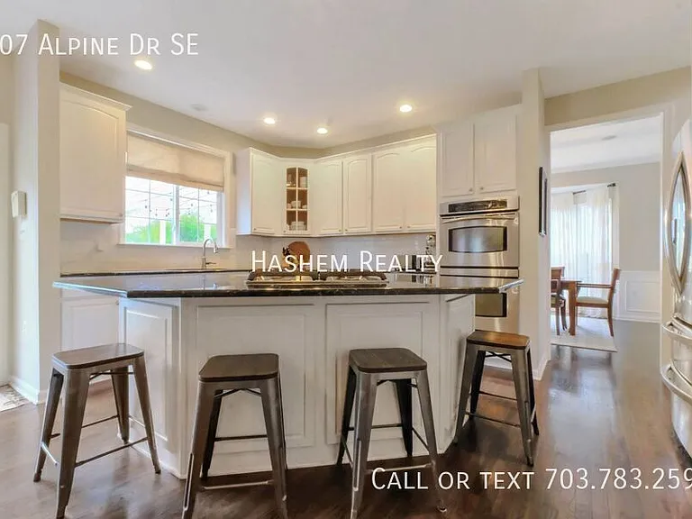 207 Alpine Dr SE — Photo 11