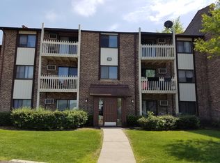 2268 Nichols Rd, Arlington Heights, IL 60004