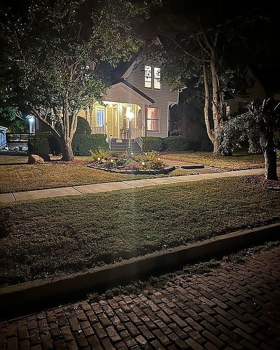 1st image of 637 S Webster St
