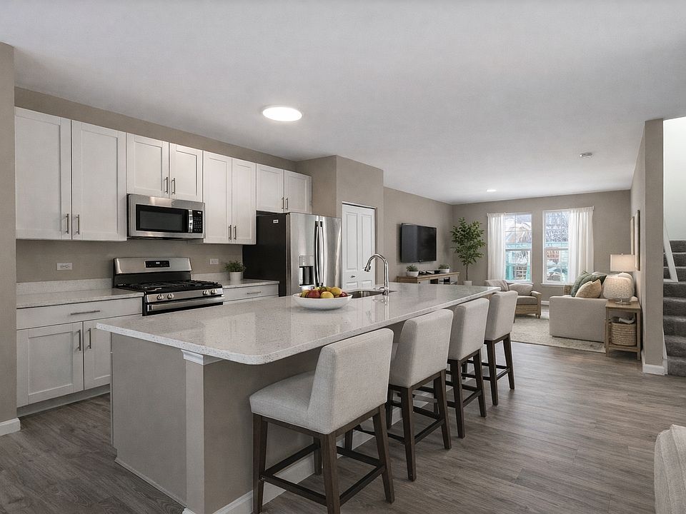 1st image of 225 Regency Ct