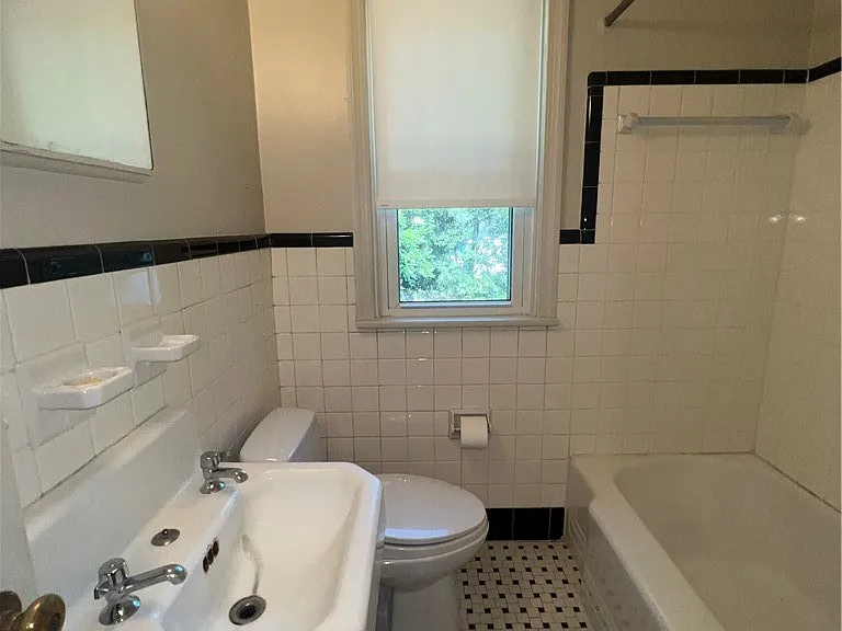 507 Martine Rd — Photo 7