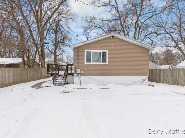 4623 Wilkshire Ave SW, Wyoming, MI 49548