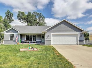 3027 Linck Ct, Green Bay, WI 54301
