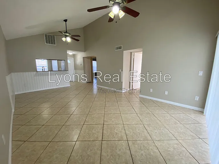 17407 Ellie Dr — Photo 42
