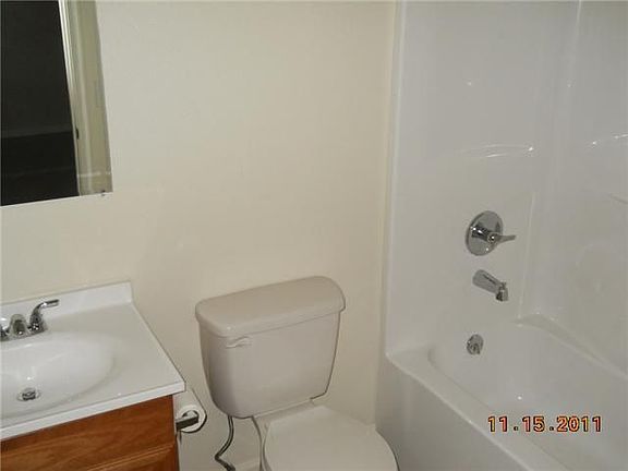 5th image of 706 Gateway Dr