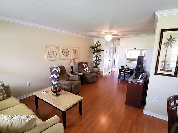 3rd image of 59 Woodland Dr