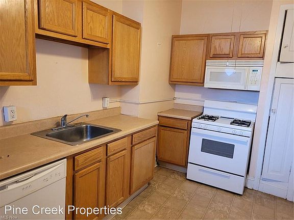 2nd image of 2625 Euclid Heights Blvd #11648267