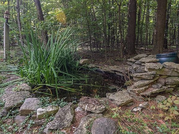 4th image of 8168 Chateau Dr