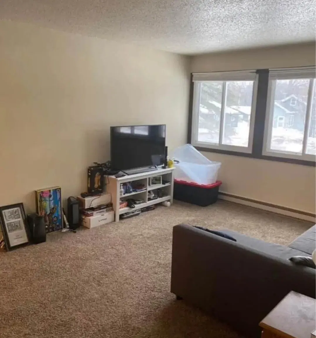 777 Laurel Street - 107 — Photo 2
