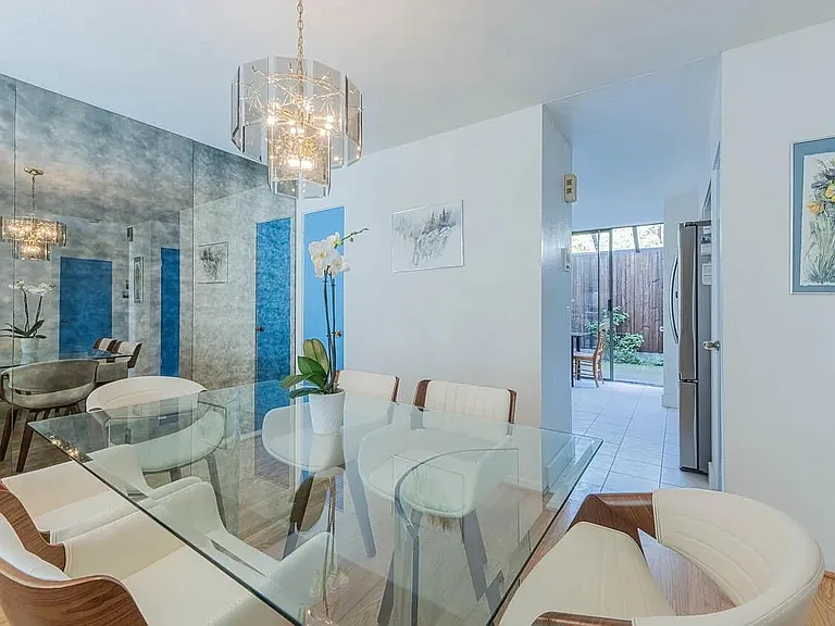 High Meadow Dr — Photo 9
