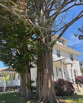 2nd image of 2249 Cranston St