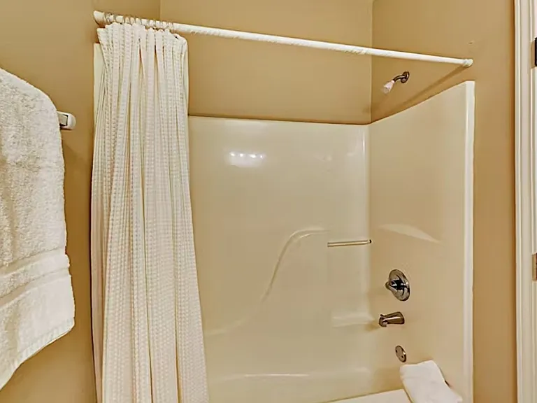 4294 Lindsey Ln — Photo 18
