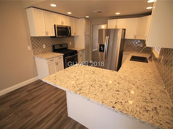 4th image of 3221 Malibu Vista St