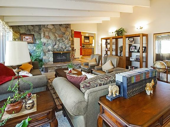 2nd image of 2552 S Wilshire Cir