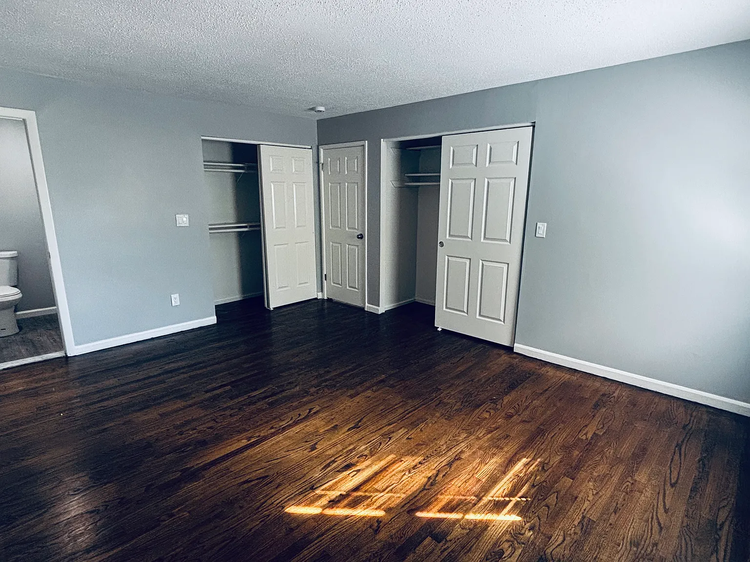 2 bed, 832 sqft, $2,100 — Photo 4