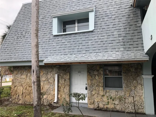 4251 NW 5th St, Plantation, FL