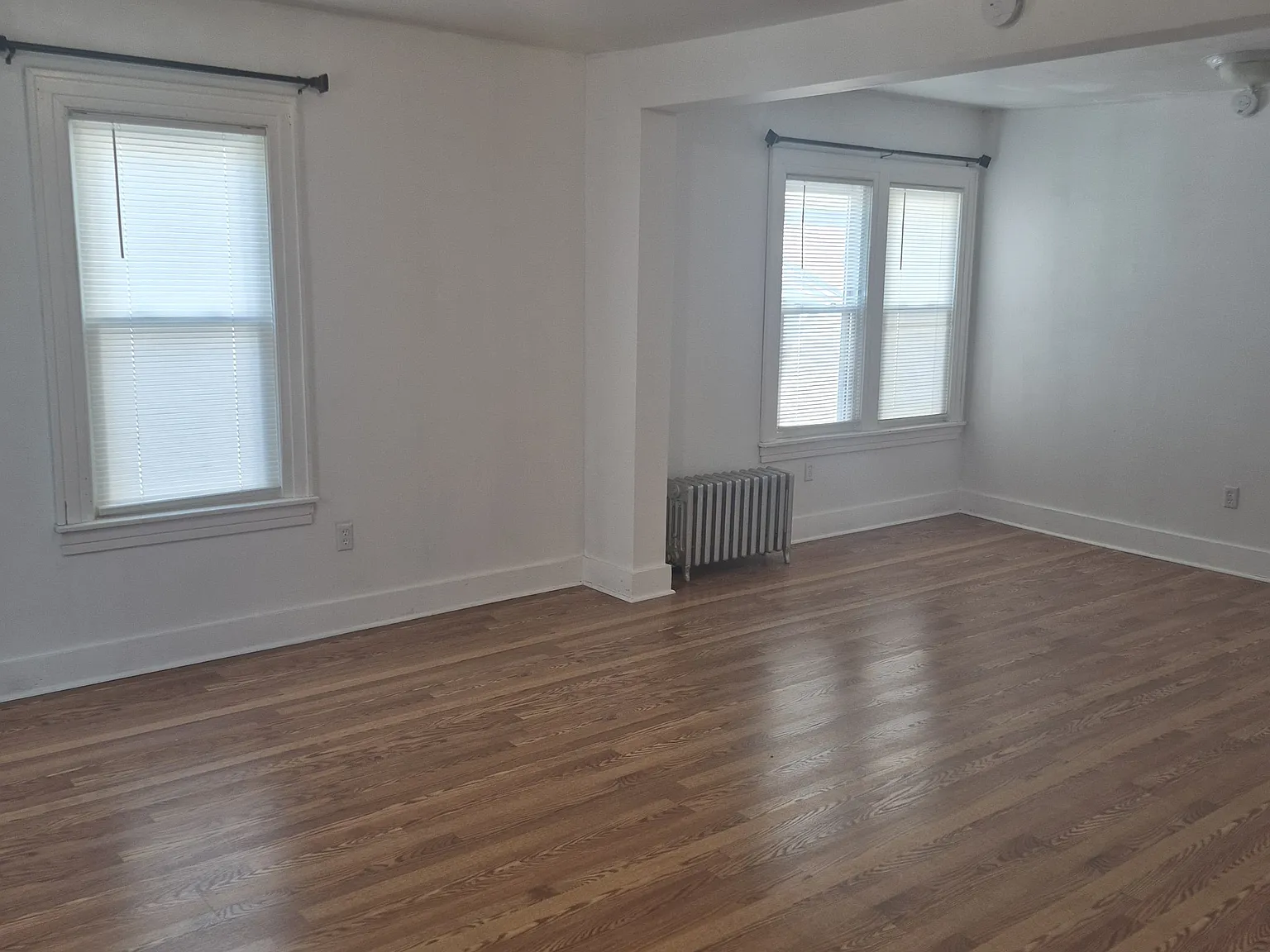 2 bed, $1,200 — Photo 1