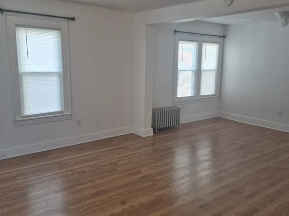 2 Donald St, Johnson City, NY