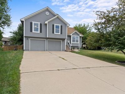 1108 SE Talonia Dr, Lees Summit, MO, 64081