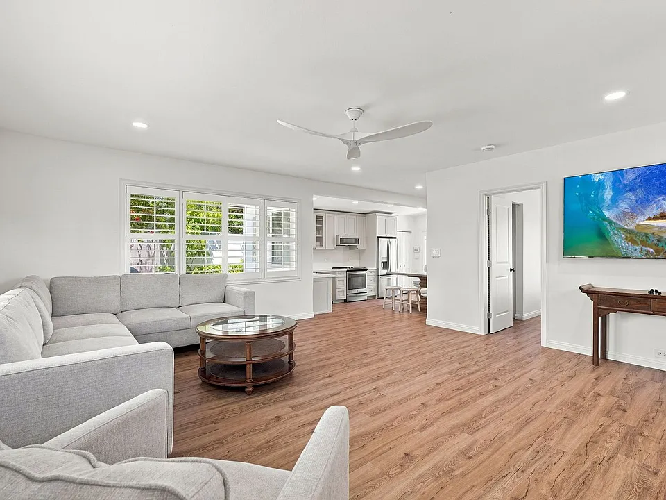 110 N Kalaheo Ave