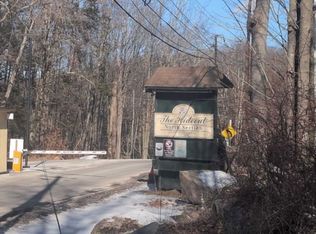 1866 Windemere Ln, Pocono Summit, PA 18346