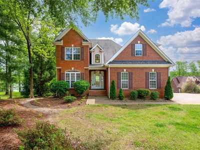 611 W Star Dr, Lyman, SC, 29365