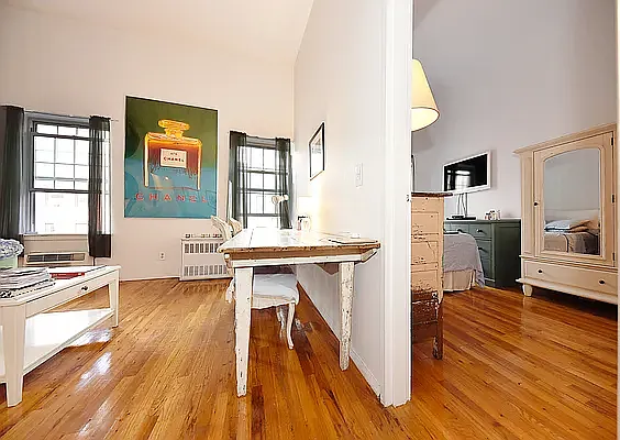 228 W 15th St #4A — Photo 10