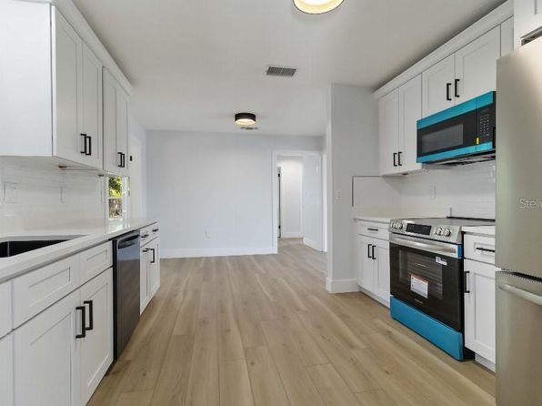 1857 Siesta Dr, Sarasota, FL 34239
